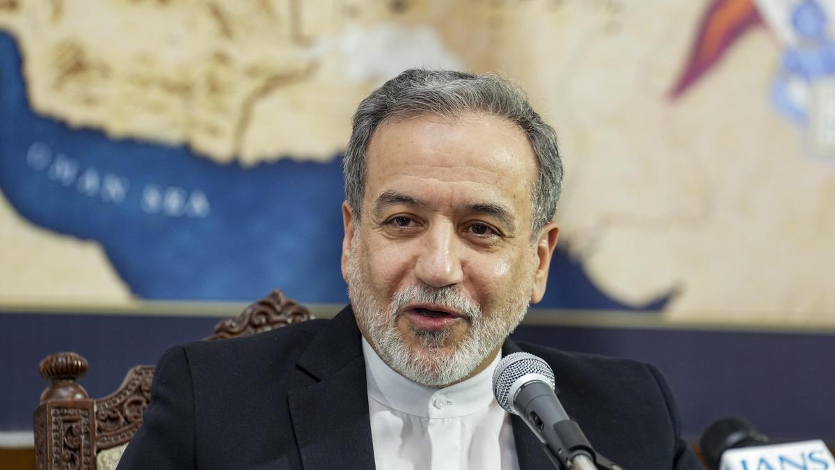 China FM says willing to ‘safeguard’ Iran’s rights