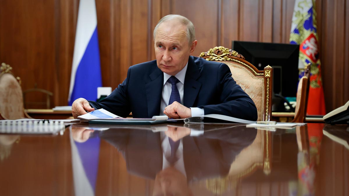 Putin casts parliamentary election as barometer of support for war, urges Russians to vote